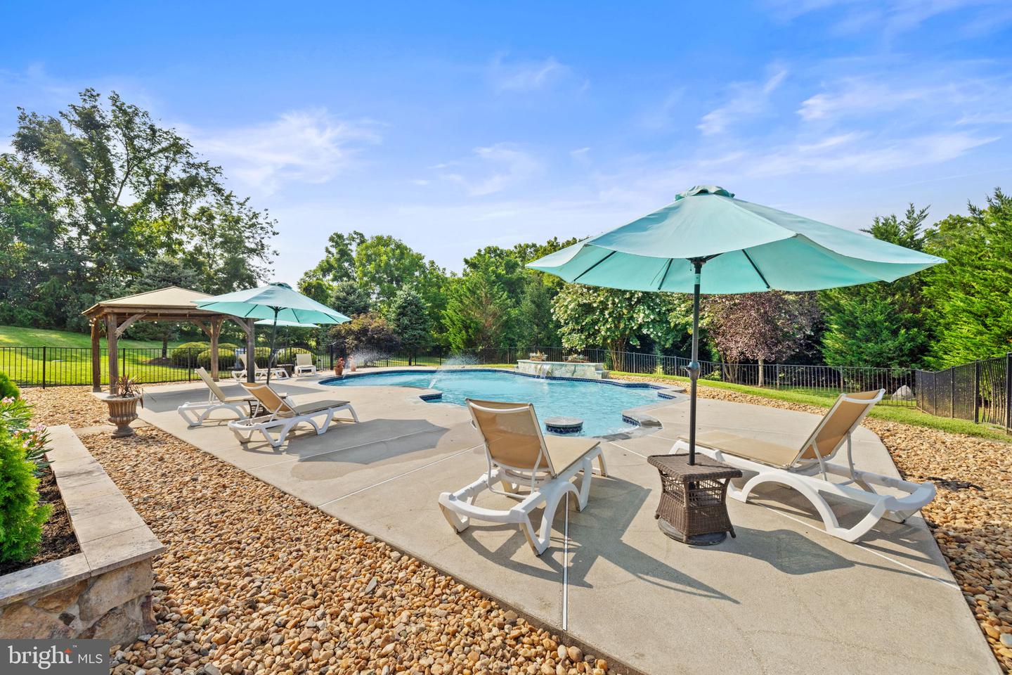 39260 CHARLES TOWN PIKE, HAMILTON, Virginia 20158, 4 Bedrooms Bedrooms, ,6 BathroomsBathrooms,Residential,For sale,39260 CHARLES TOWN PIKE,VALO2101002 MLS # VALO2101002