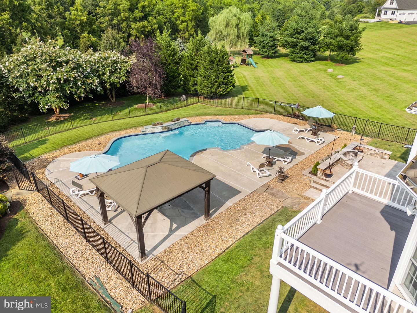 39260 CHARLES TOWN PIKE, HAMILTON, Virginia 20158, 4 Bedrooms Bedrooms, ,6 BathroomsBathrooms,Residential,For sale,39260 CHARLES TOWN PIKE,VALO2101002 MLS # VALO2101002