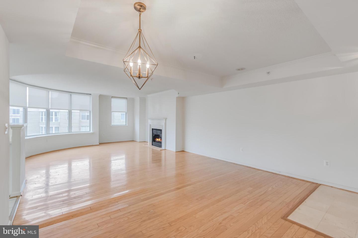 3835 9TH ST N #1001W, ARLINGTON, Virginia 22203, 2 Bedrooms Bedrooms, ,2 BathroomsBathrooms,Residential,For sale,3835 9TH ST N #1001W,VAAR2060162 MLS # VAAR2060162