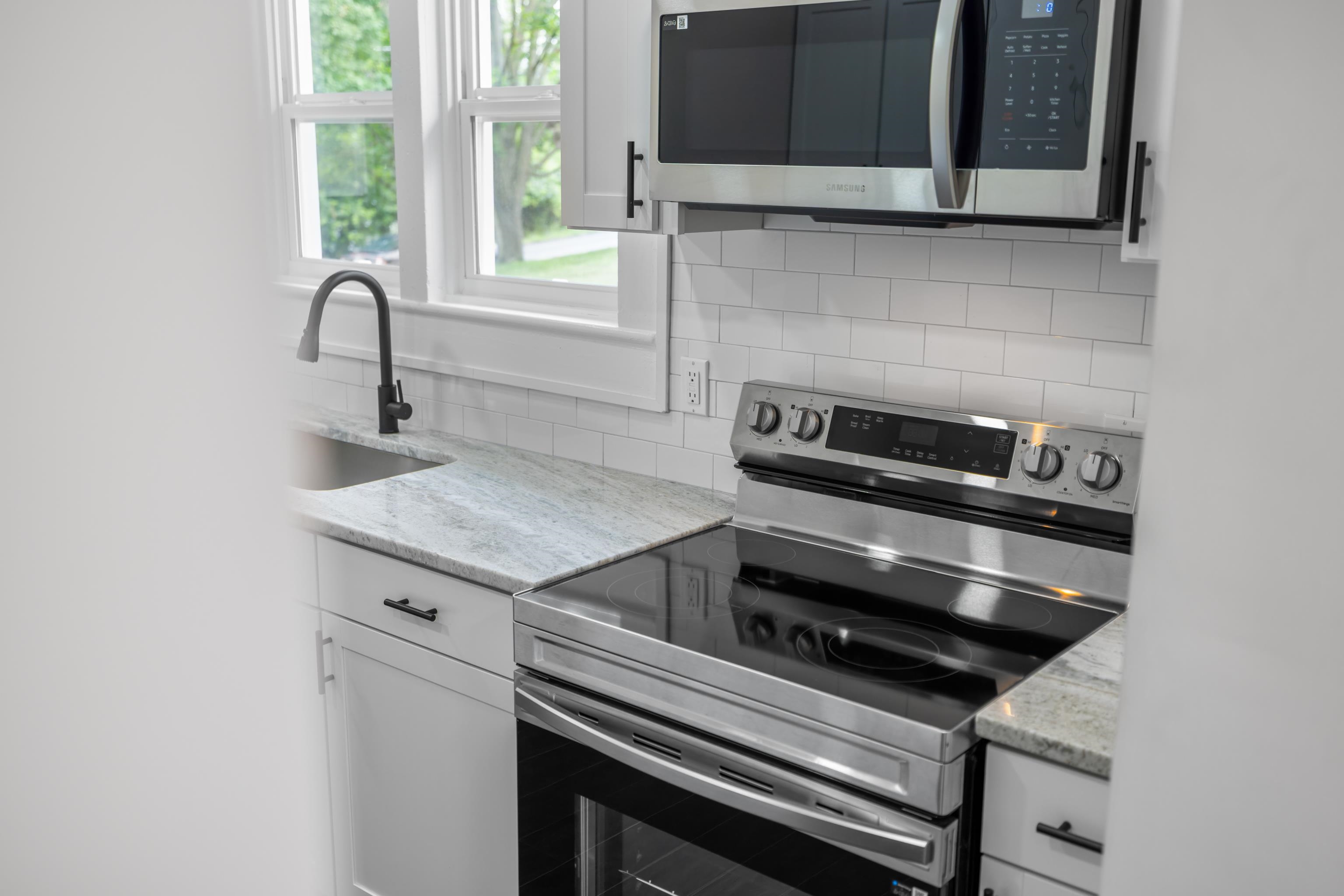 608 B ST, STAUNTON, Virginia 24401, 3 Bedrooms Bedrooms, ,Residential,608 B ST,667745 MLS # 667745