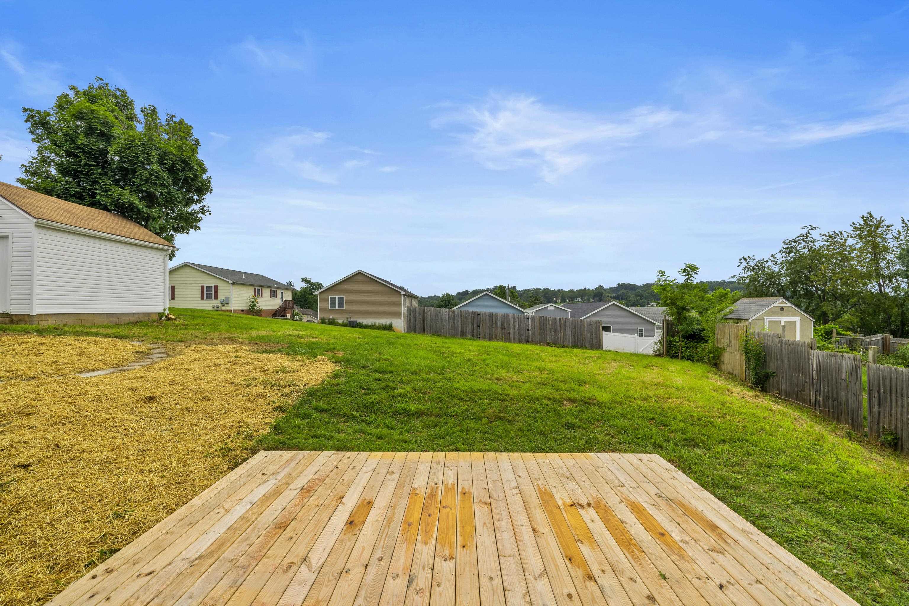 608 B ST, STAUNTON, Virginia 24401, 3 Bedrooms Bedrooms, ,Residential,608 B ST,667745 MLS # 667745