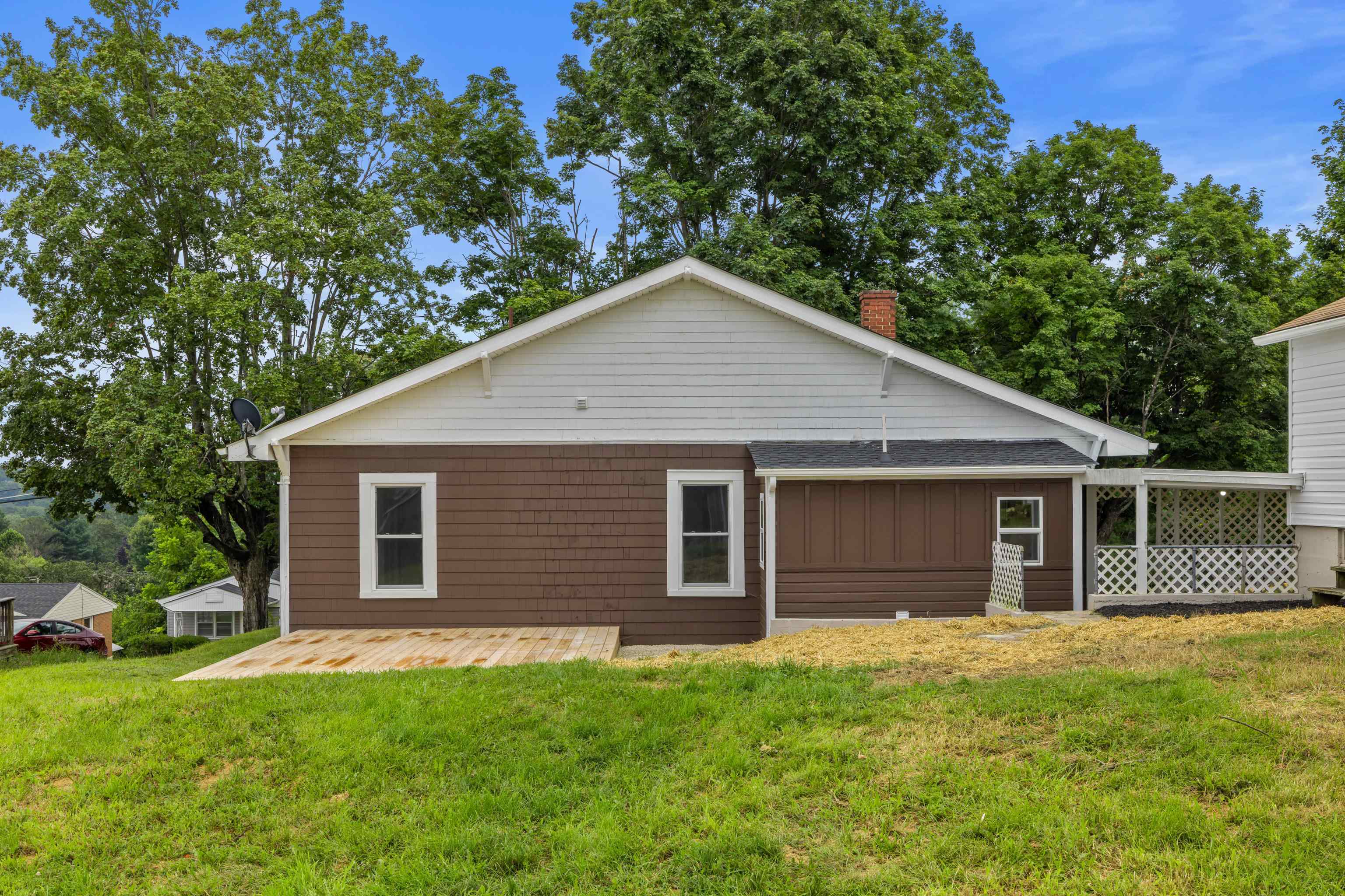608 B ST, STAUNTON, Virginia 24401, 3 Bedrooms Bedrooms, ,Residential,608 B ST,667745 MLS # 667745