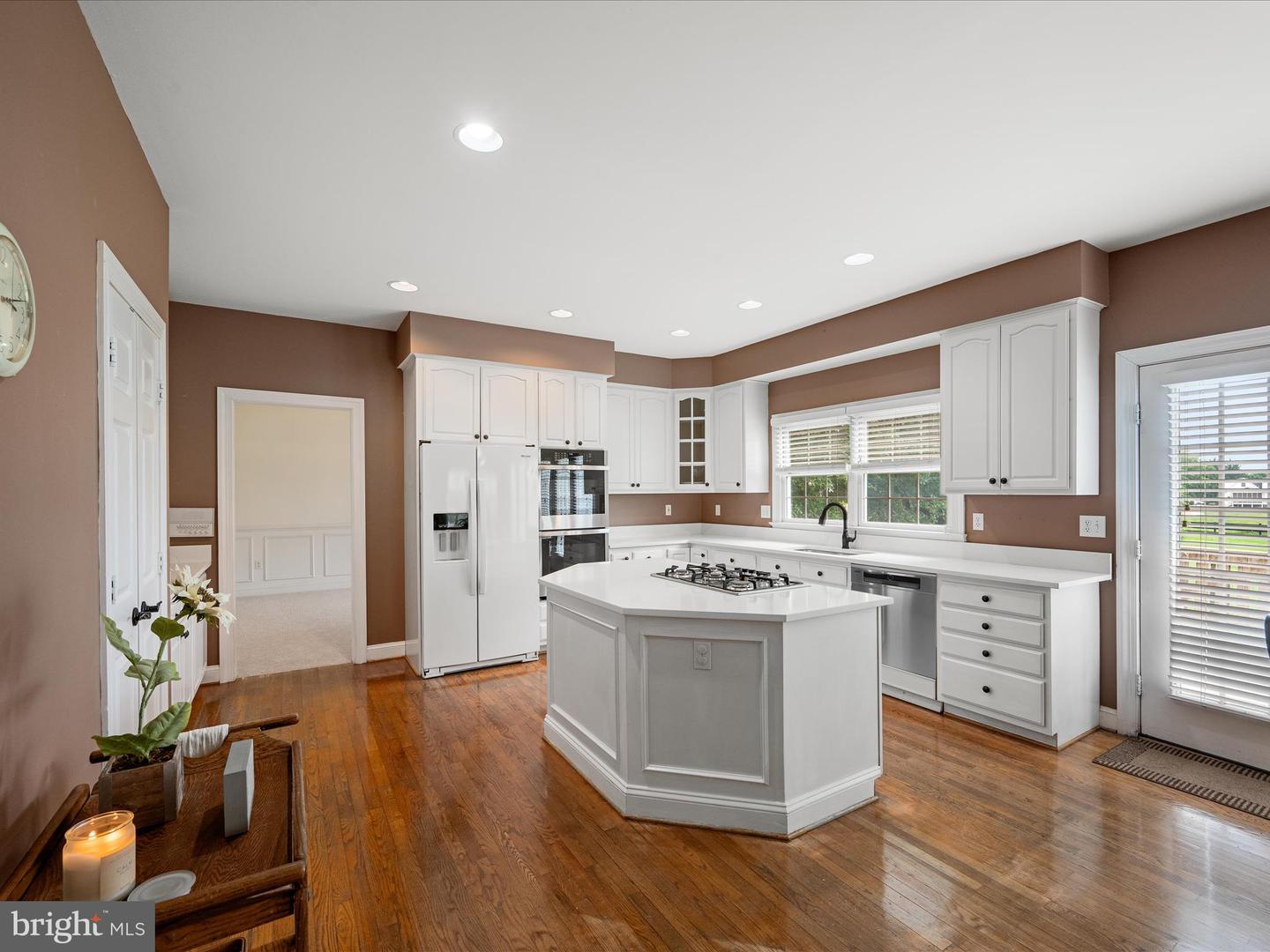 17006 LAKEWOOD CT, PURCELLVILLE, Virginia 20132, 5 Bedrooms Bedrooms, ,2 BathroomsBathrooms,Residential,For sale,17006 LAKEWOOD CT,VALO2101398 MLS # VALO2101398