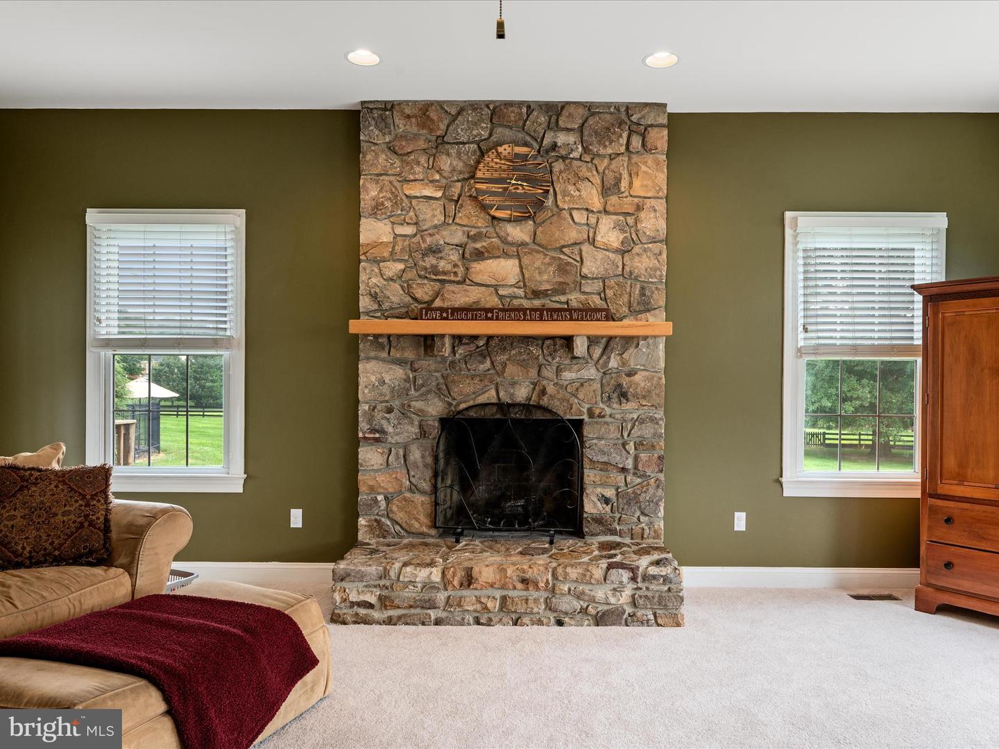 17006 LAKEWOOD CT, PURCELLVILLE, Virginia 20132, 5 Bedrooms Bedrooms, ,2 BathroomsBathrooms,Residential,For sale,17006 LAKEWOOD CT,VALO2101398 MLS # VALO2101398