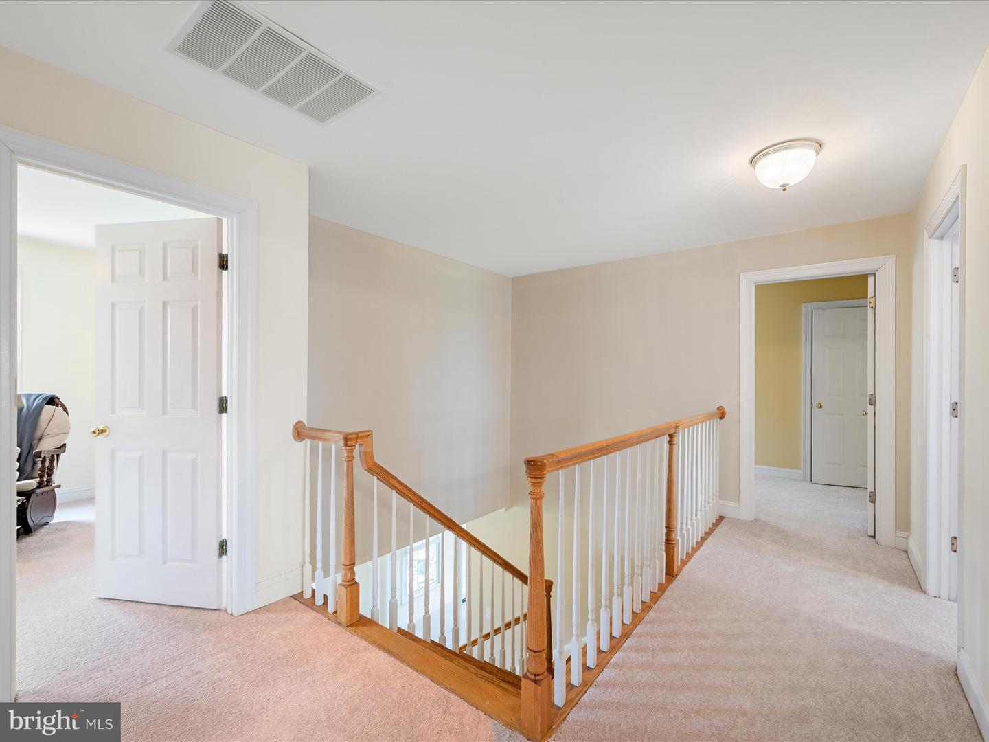 17006 LAKEWOOD CT, PURCELLVILLE, Virginia 20132, 5 Bedrooms Bedrooms, ,2 BathroomsBathrooms,Residential,For sale,17006 LAKEWOOD CT,VALO2101398 MLS # VALO2101398