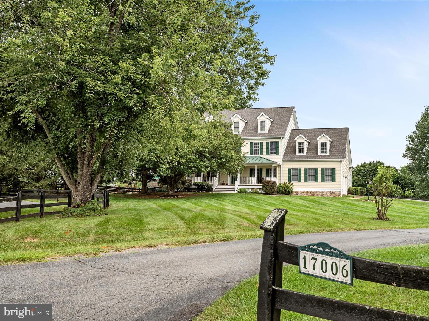 17006 LAKEWOOD CT, PURCELLVILLE, Virginia 20132, 5 Bedrooms Bedrooms, ,2 BathroomsBathrooms,Residential,For sale,17006 LAKEWOOD CT,VALO2101398 MLS # VALO2101398