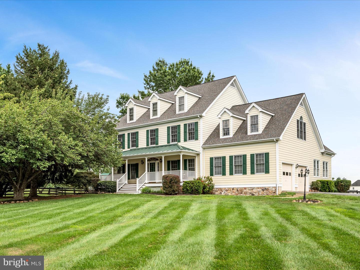 17006 LAKEWOOD CT, PURCELLVILLE, Virginia 20132, 5 Bedrooms Bedrooms, ,2 BathroomsBathrooms,Residential,For sale,17006 LAKEWOOD CT,VALO2101398 MLS # VALO2101398