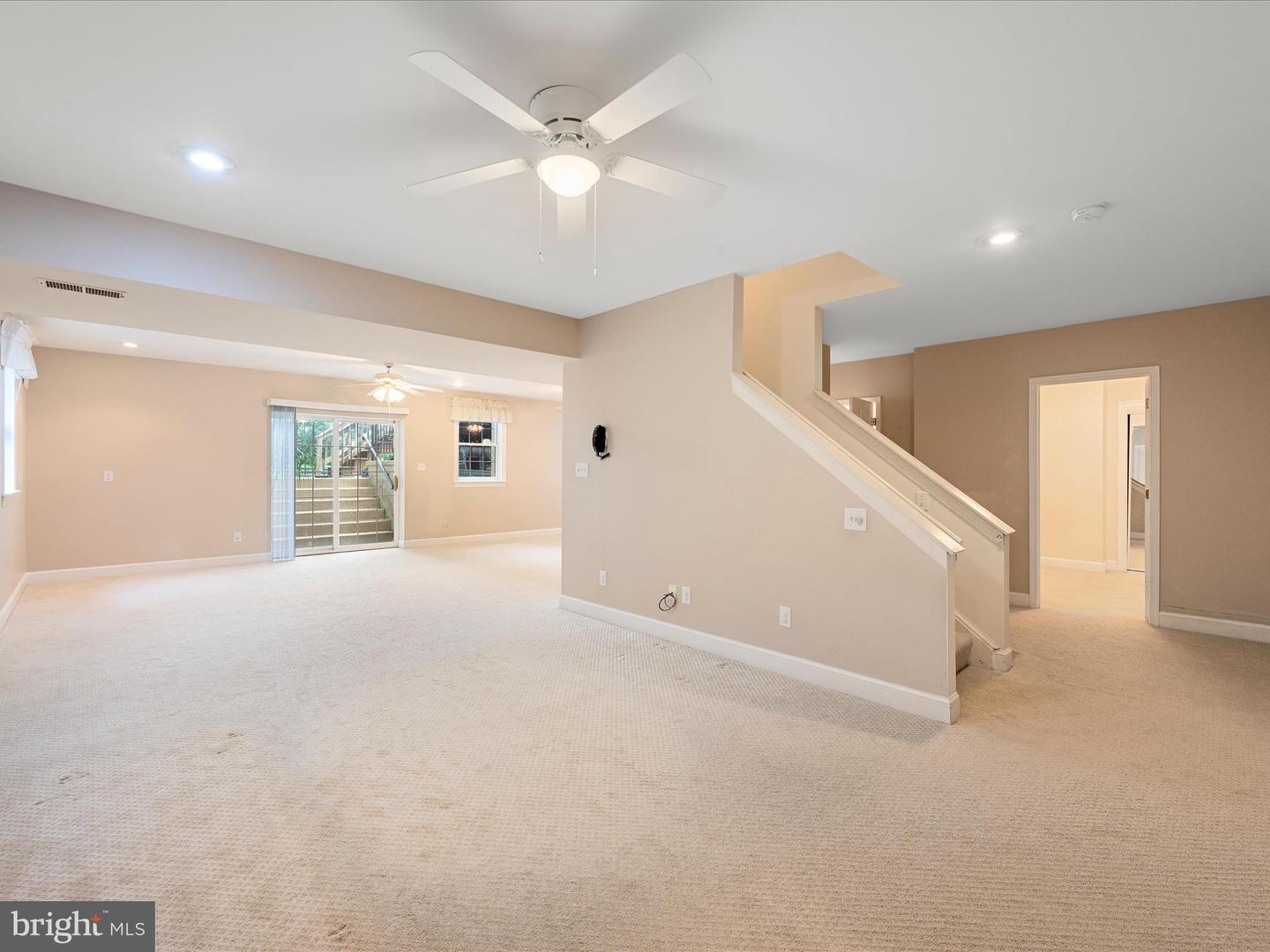 17006 LAKEWOOD CT, PURCELLVILLE, Virginia 20132, 5 Bedrooms Bedrooms, ,2 BathroomsBathrooms,Residential,For sale,17006 LAKEWOOD CT,VALO2101398 MLS # VALO2101398