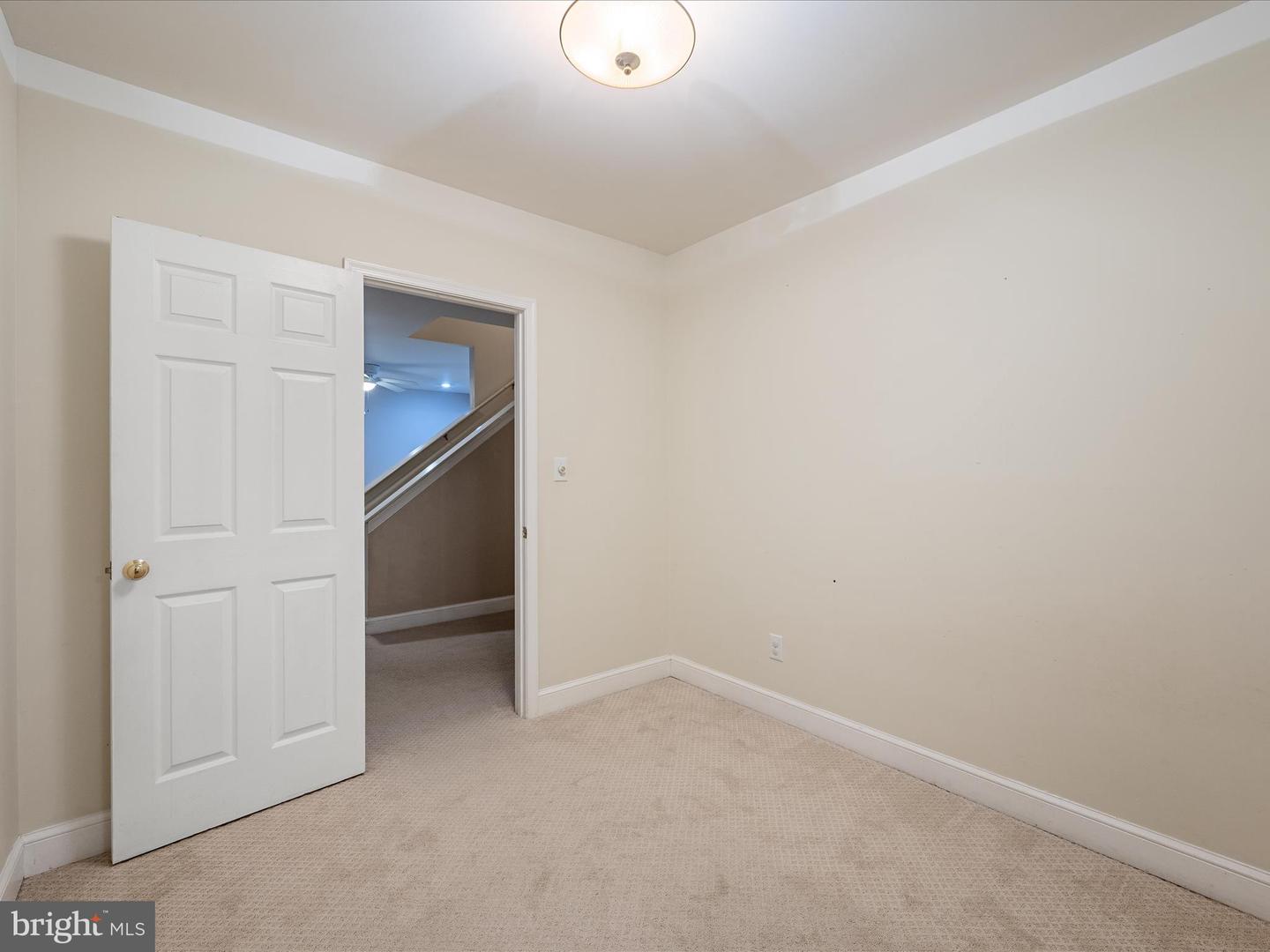 17006 LAKEWOOD CT, PURCELLVILLE, Virginia 20132, 5 Bedrooms Bedrooms, ,2 BathroomsBathrooms,Residential,For sale,17006 LAKEWOOD CT,VALO2101398 MLS # VALO2101398