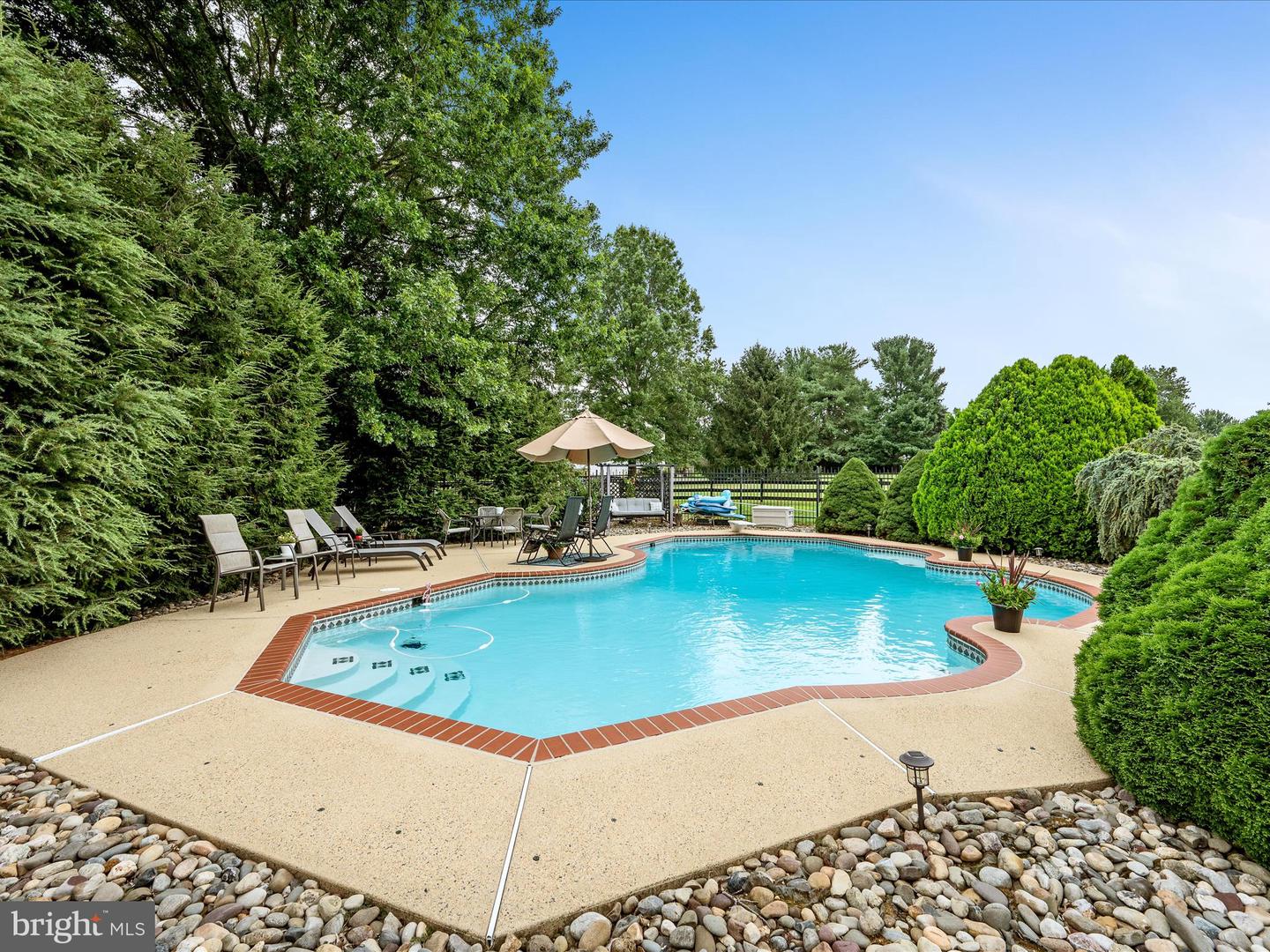 17006 LAKEWOOD CT, PURCELLVILLE, Virginia 20132, 5 Bedrooms Bedrooms, ,2 BathroomsBathrooms,Residential,For sale,17006 LAKEWOOD CT,VALO2101398 MLS # VALO2101398