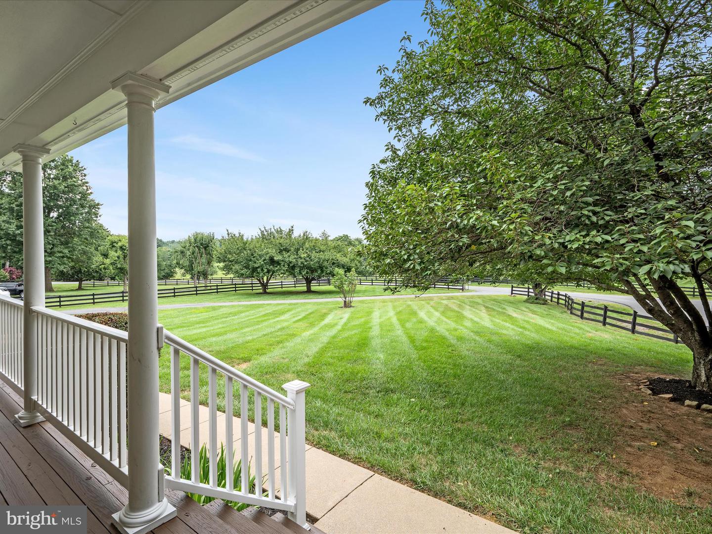 17006 LAKEWOOD CT, PURCELLVILLE, Virginia 20132, 5 Bedrooms Bedrooms, ,2 BathroomsBathrooms,Residential,For sale,17006 LAKEWOOD CT,VALO2101398 MLS # VALO2101398
