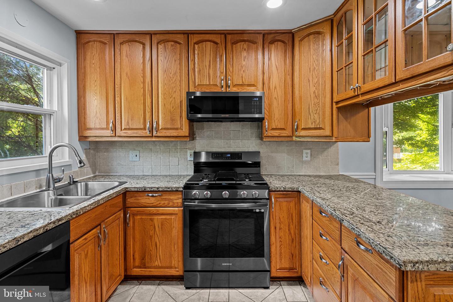 5426 CAMROSE PL, SPRINGFIELD, Virginia 22151, 4 Bedrooms Bedrooms, ,3 BathroomsBathrooms,Residential,For sale,5426 CAMROSE PL,VAFX2255112 MLS # VAFX2255112