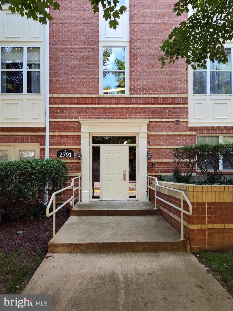 2791 CENTERBORO DR #272, VIENNA, Virginia 22181, 2 Bedrooms Bedrooms, ,2 BathroomsBathrooms,Residential,For sale,2791 CENTERBORO DR #272,VAFX2255240 MLS # VAFX2255240