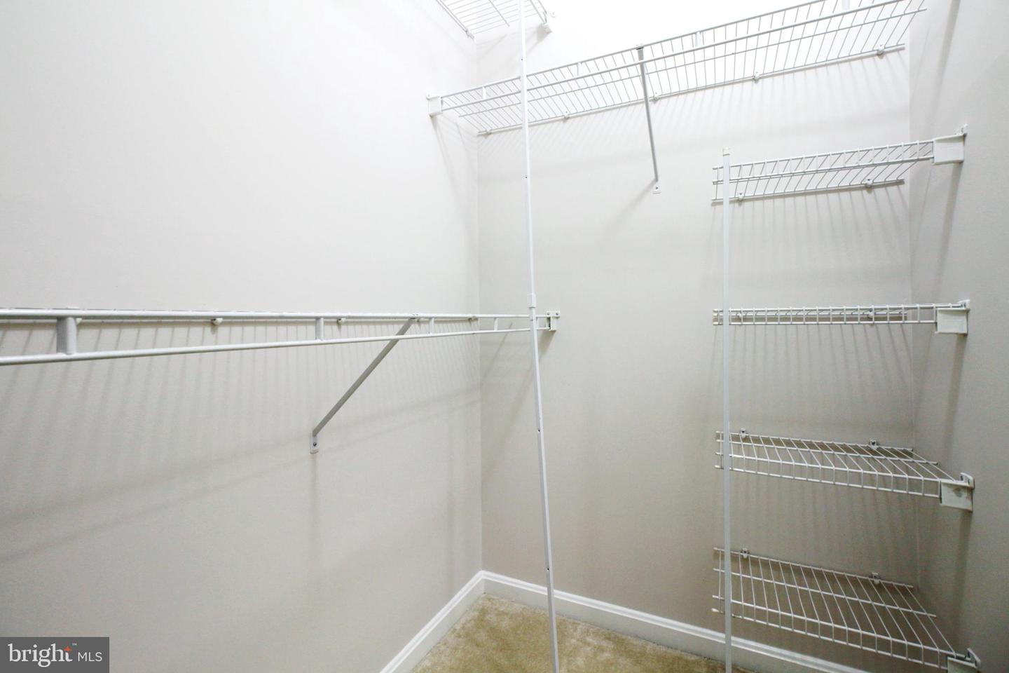 2791 CENTERBORO DR #272, VIENNA, Virginia 22181, 2 Bedrooms Bedrooms, ,2 BathroomsBathrooms,Residential,For sale,2791 CENTERBORO DR #272,VAFX2255240 MLS # VAFX2255240