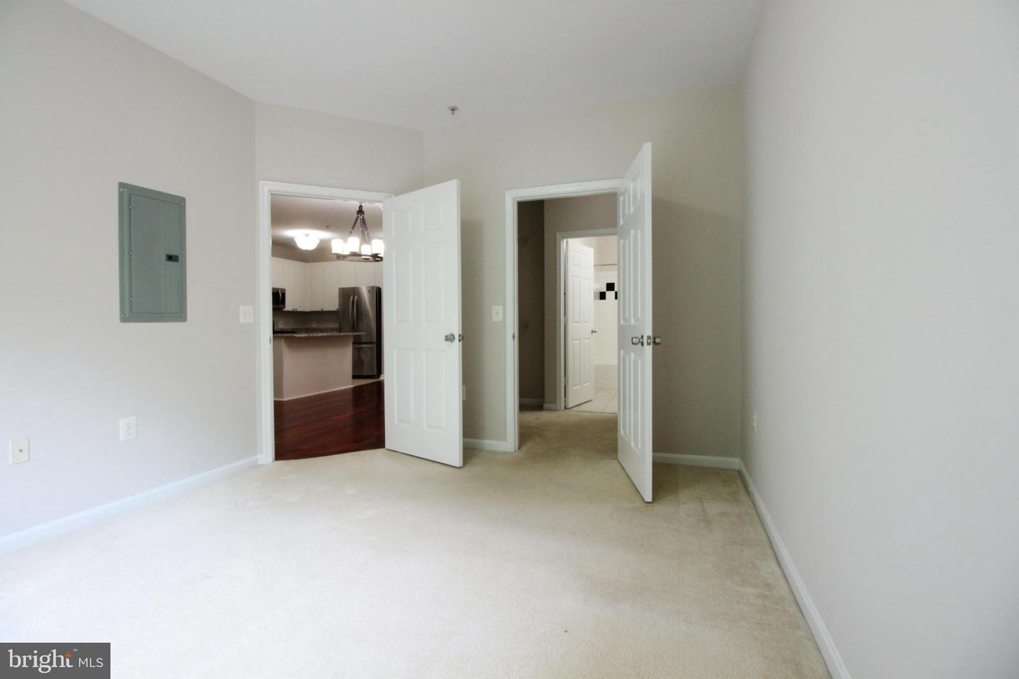 2791 CENTERBORO DR #272, VIENNA, Virginia 22181, 2 Bedrooms Bedrooms, ,2 BathroomsBathrooms,Residential,For sale,2791 CENTERBORO DR #272,VAFX2255240 MLS # VAFX2255240
