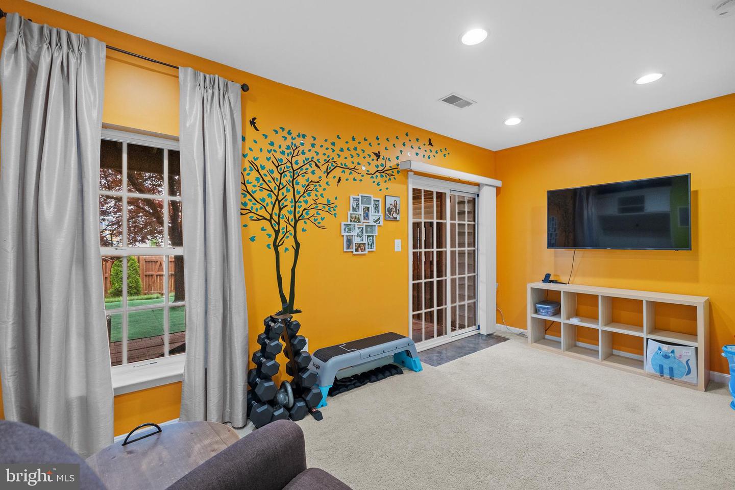 24673 KINGS CANYON SQ, ALDIE, Virginia 20105, 3 Bedrooms Bedrooms, ,2 BathroomsBathrooms,Residential,For sale,24673 KINGS CANYON SQ,VALO2102330 MLS # VALO2102330