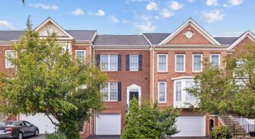 24673 KINGS CANYON SQ, ALDIE, Virginia 20105, 3 Bedrooms Bedrooms, ,2 BathroomsBathrooms,Residential,For sale,24673 KINGS CANYON SQ,VALO2102330 MLS # VALO2102330