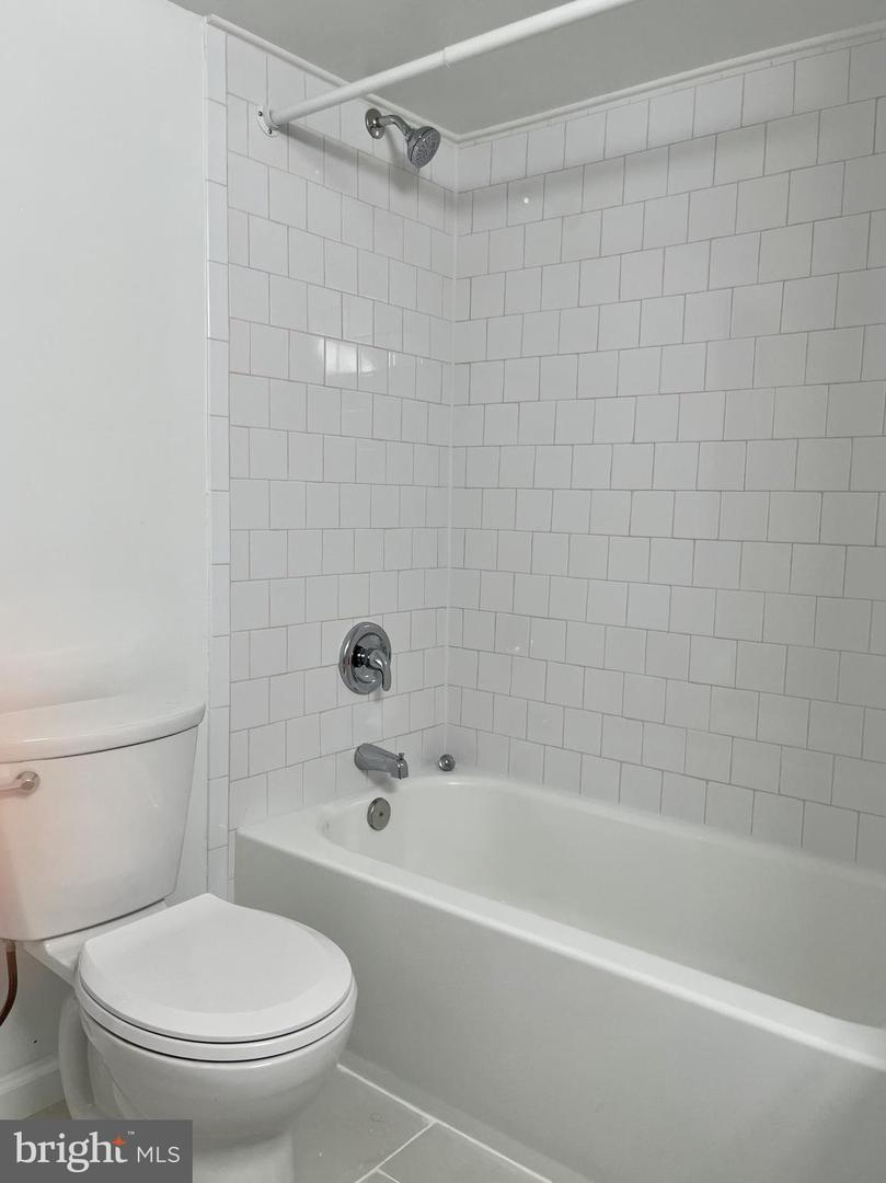 2647 REDCOAT DR #130, ALEXANDRIA, Virginia 22303, 1 Bedroom Bedrooms, ,1 BathroomBathrooms,Residential,For sale,2647 REDCOAT DR #130,VAFX2256048 MLS # VAFX2256048