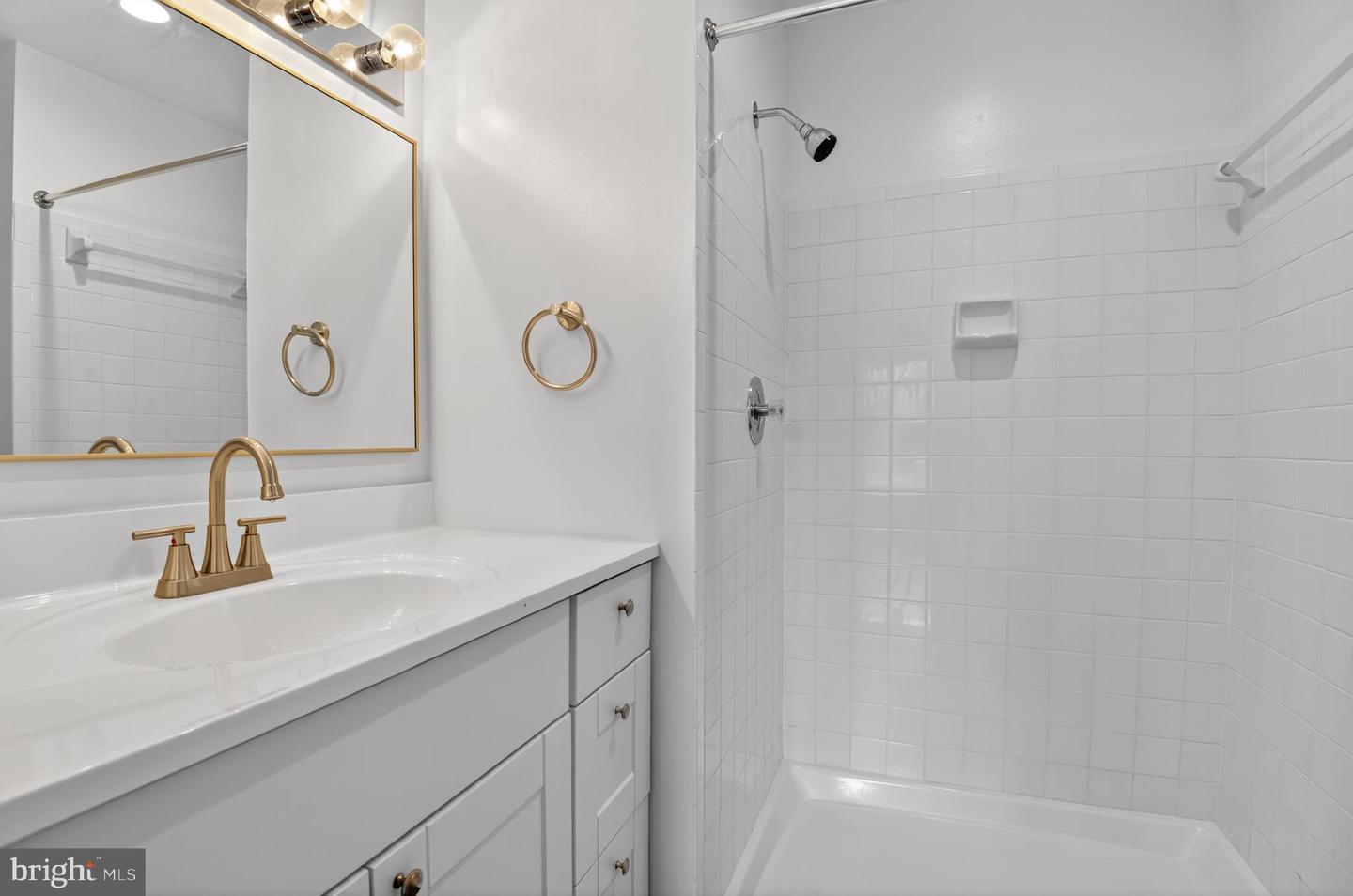 7806 SOLOMON SEAL DR, SPRINGFIELD, Virginia 22152, 3 Bedrooms Bedrooms, 3 Rooms Rooms,2 BathroomsBathrooms,Residential,For sale,7806 SOLOMON SEAL DR,VAFX2256198 MLS # VAFX2256198