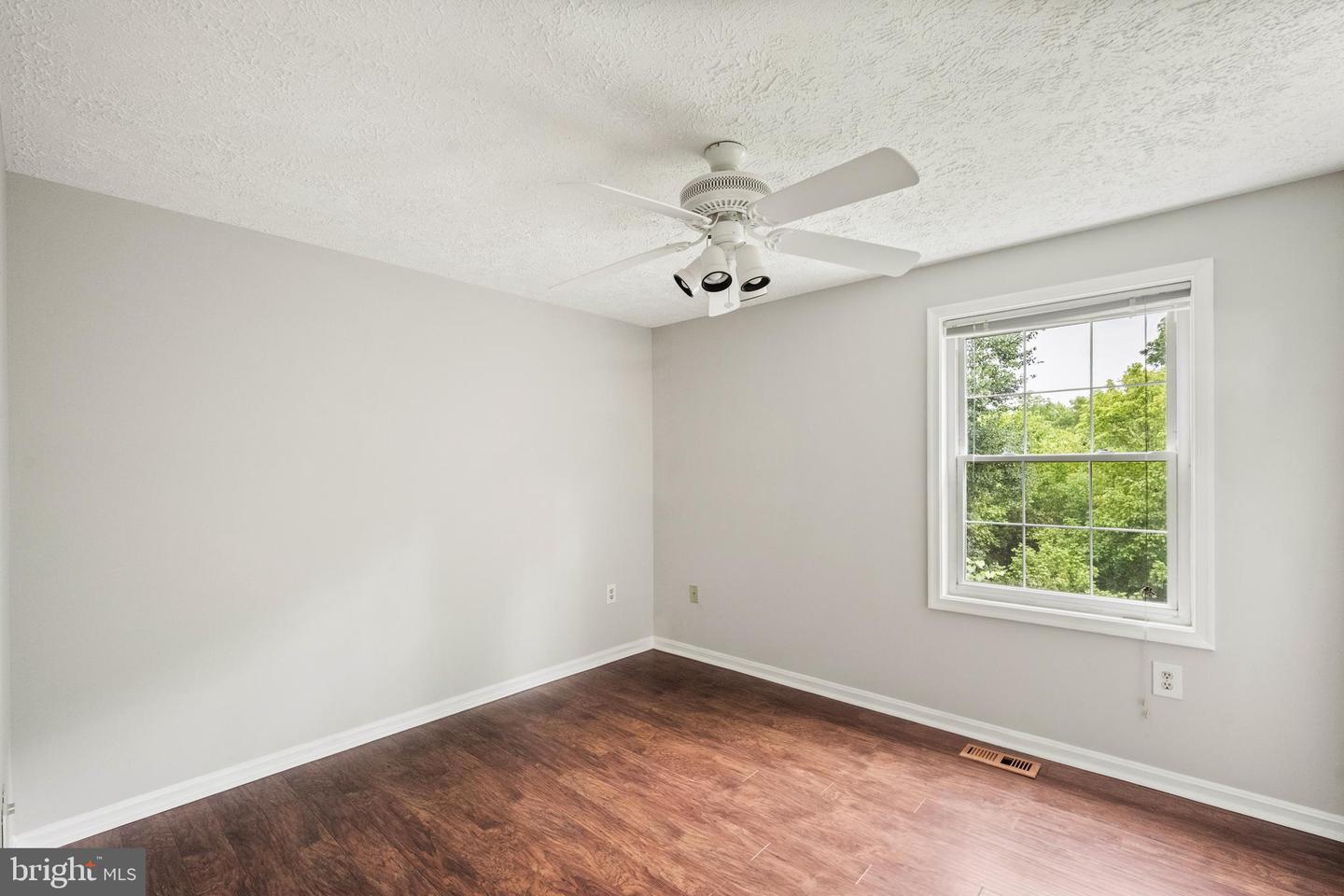 13201 JASPER RD, FAIRFAX, Virginia 22033, 4 Bedrooms Bedrooms, ,2 BathroomsBathrooms,Residential,For sale,13201 JASPER RD,VAFX2256234 MLS # VAFX2256234