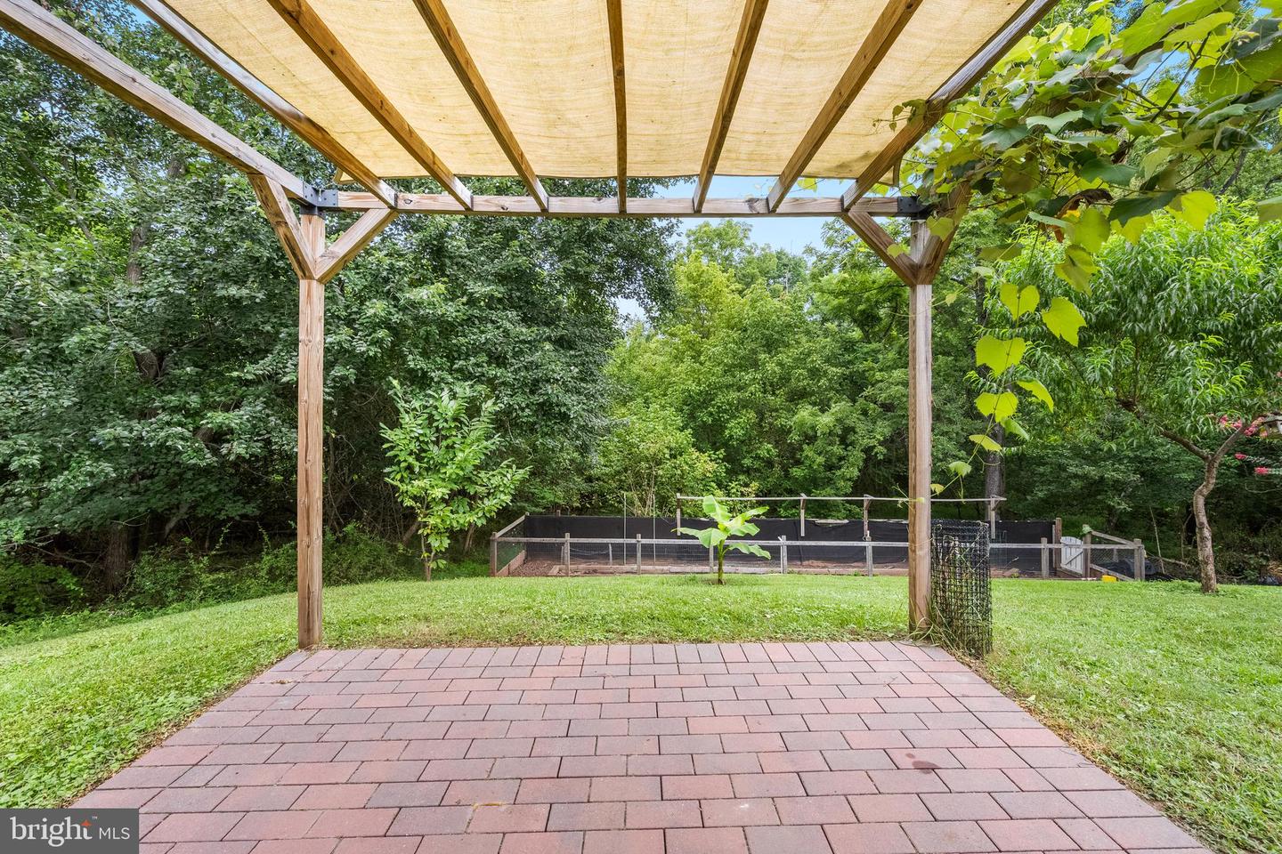 13201 JASPER RD, FAIRFAX, Virginia 22033, 4 Bedrooms Bedrooms, ,2 BathroomsBathrooms,Residential,For sale,13201 JASPER RD,VAFX2256234 MLS # VAFX2256234