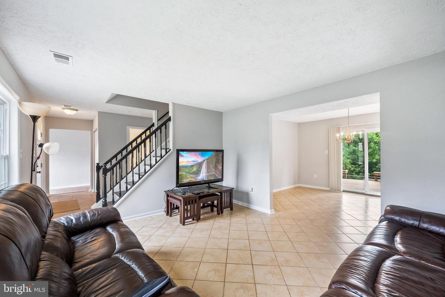 13201 JASPER RD, FAIRFAX, Virginia 22033, 4 Bedrooms Bedrooms, ,2 BathroomsBathrooms,Residential,For sale,13201 JASPER RD,VAFX2256234 MLS # VAFX2256234