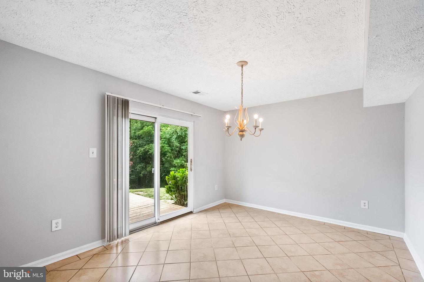 13201 JASPER RD, FAIRFAX, Virginia 22033, 4 Bedrooms Bedrooms, ,2 BathroomsBathrooms,Residential,For sale,13201 JASPER RD,VAFX2256234 MLS # VAFX2256234