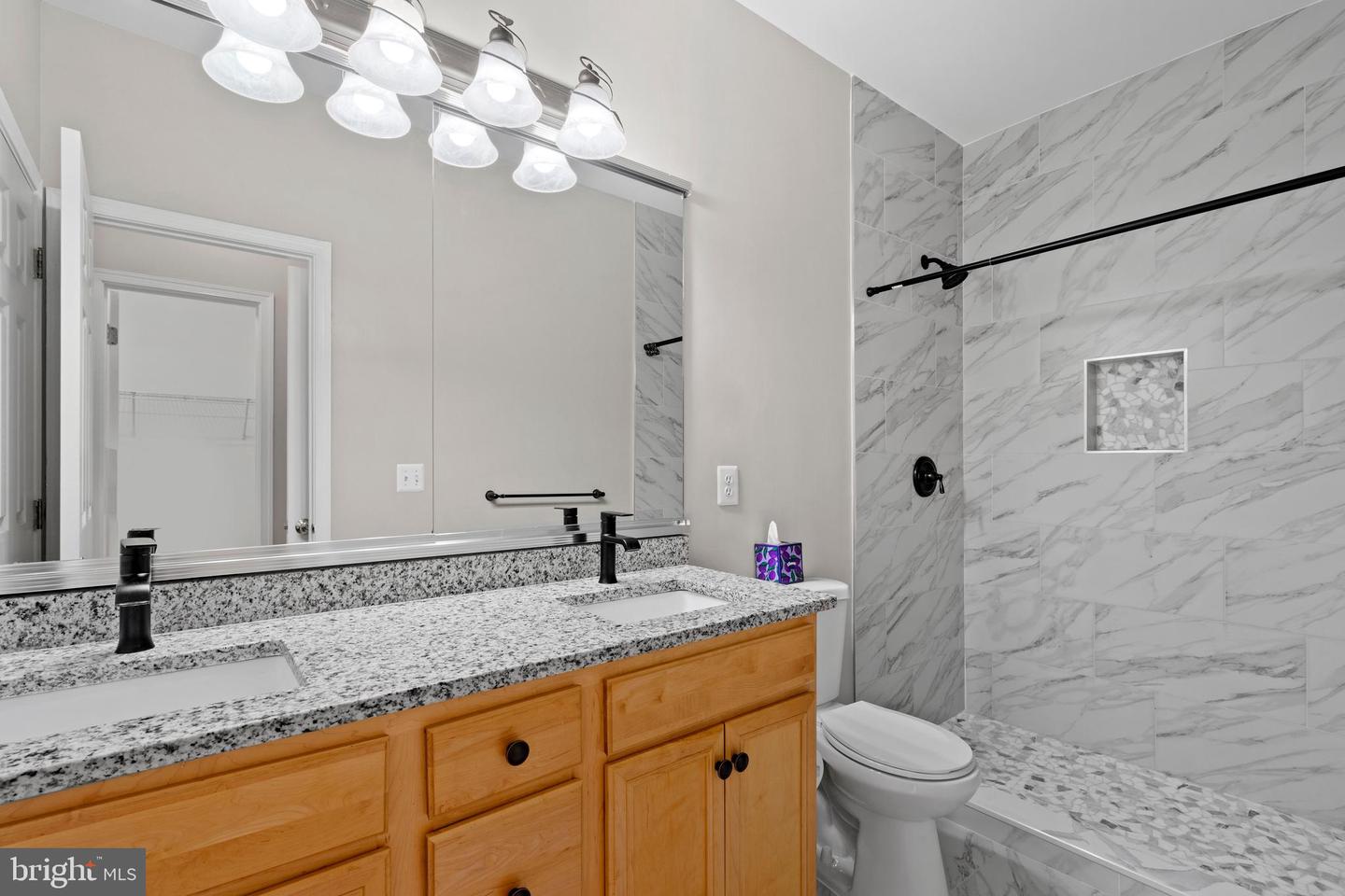 20435 SCIOTO TER, ASHBURN, Virginia 20147, 2 Bedrooms Bedrooms, ,3 BathroomsBathrooms,Residential,For sale,20435 SCIOTO TER,VALO2102642 MLS # VALO2102642