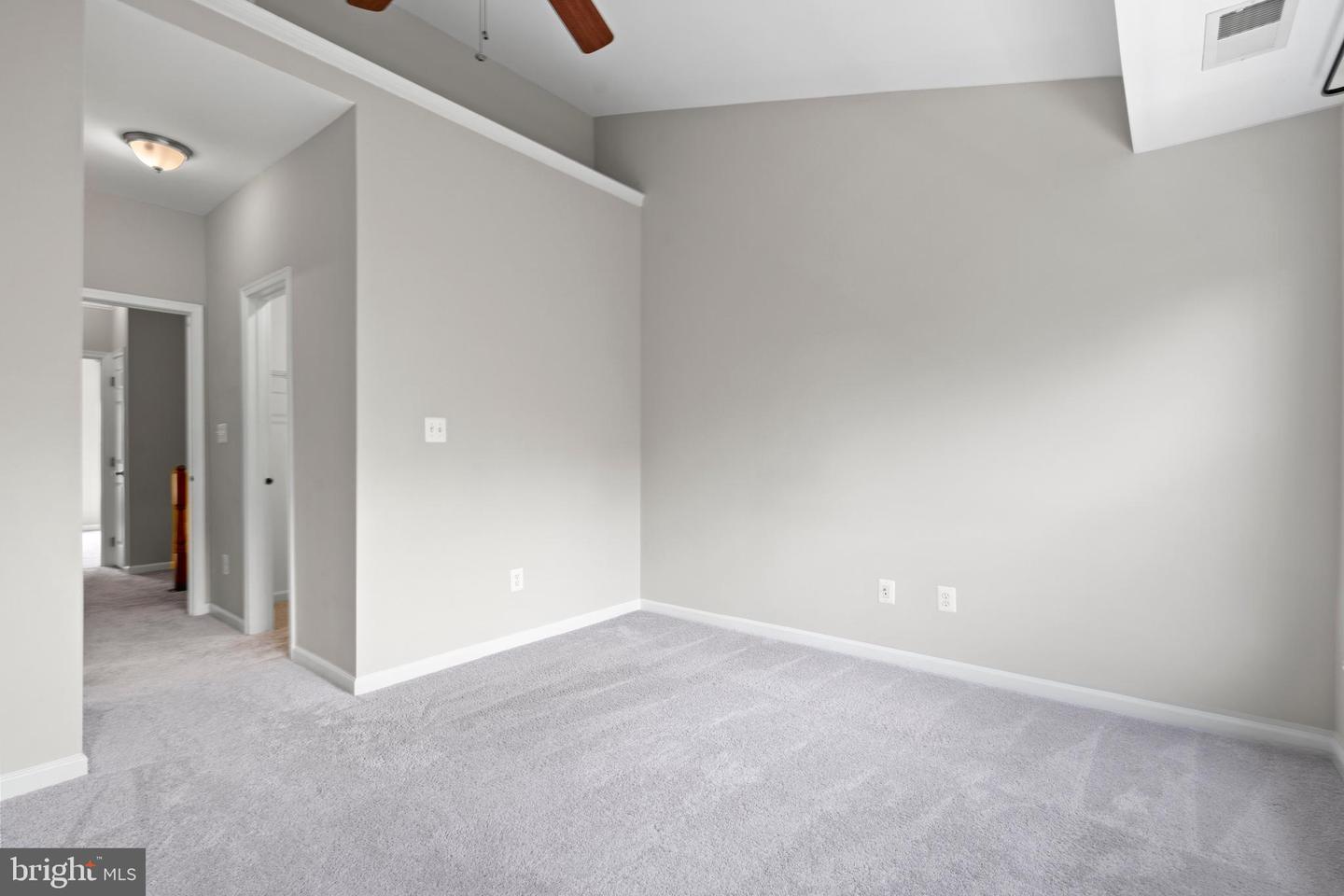 20435 SCIOTO TER, ASHBURN, Virginia 20147, 2 Bedrooms Bedrooms, ,3 BathroomsBathrooms,Residential,For sale,20435 SCIOTO TER,VALO2102642 MLS # VALO2102642