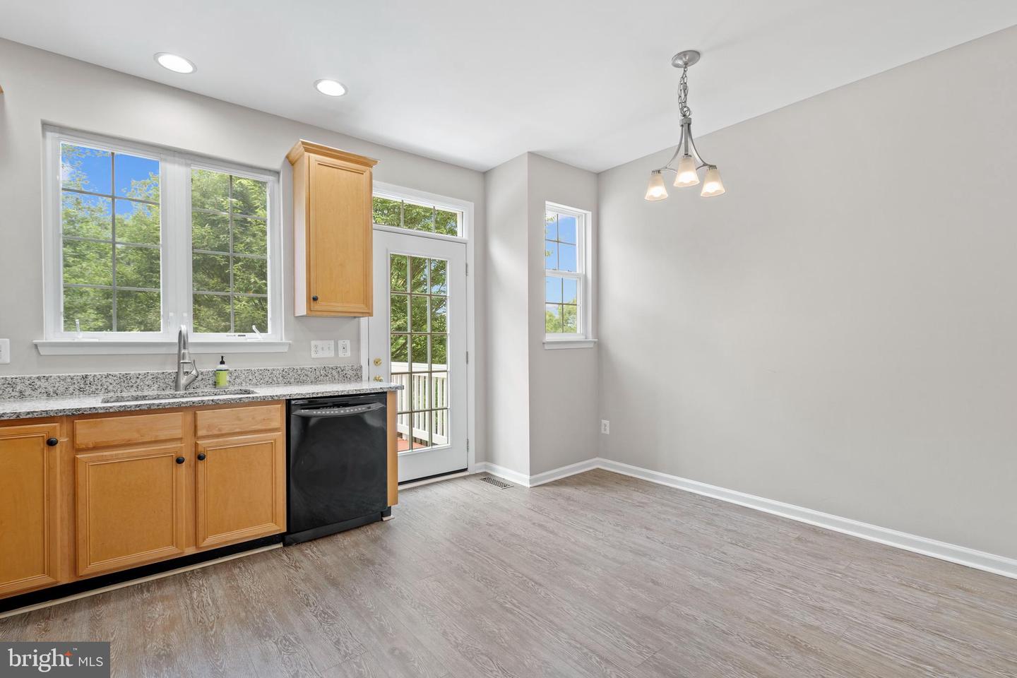 20435 SCIOTO TER, ASHBURN, Virginia 20147, 2 Bedrooms Bedrooms, ,3 BathroomsBathrooms,Residential,For sale,20435 SCIOTO TER,VALO2102642 MLS # VALO2102642