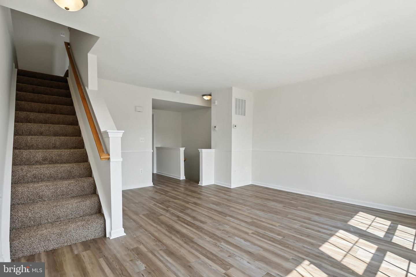 20943 COLECROFT SQ, ASHBURN, Virginia 20147, 3 Bedrooms Bedrooms, ,2 BathroomsBathrooms,Residential,For sale,20943 COLECROFT SQ,VALO2103014 MLS # VALO2103014