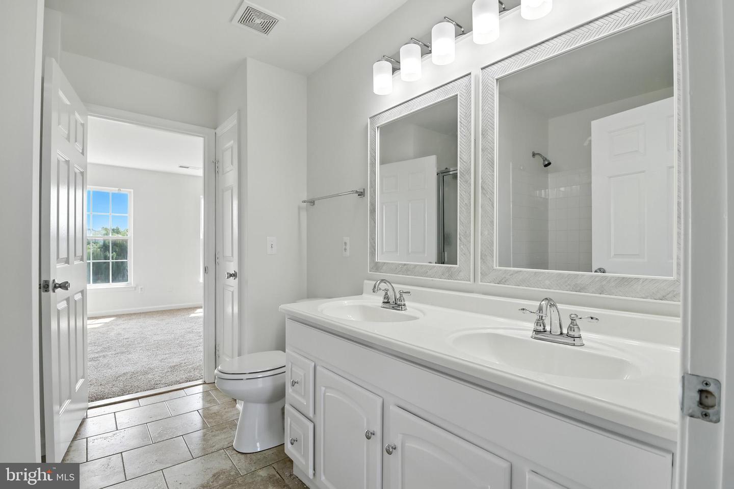 20943 COLECROFT SQ, ASHBURN, Virginia 20147, 3 Bedrooms Bedrooms, ,2 BathroomsBathrooms,Residential,For sale,20943 COLECROFT SQ,VALO2103014 MLS # VALO2103014