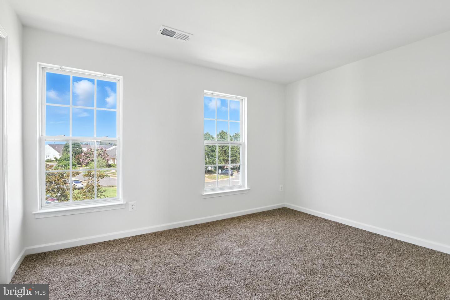 20943 COLECROFT SQ, ASHBURN, Virginia 20147, 3 Bedrooms Bedrooms, ,2 BathroomsBathrooms,Residential,For sale,20943 COLECROFT SQ,VALO2103014 MLS # VALO2103014