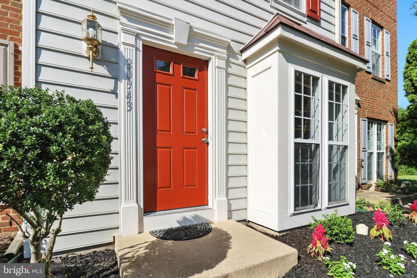 20943 COLECROFT SQ, ASHBURN, Virginia 20147, 3 Bedrooms Bedrooms, ,2 BathroomsBathrooms,Residential,For sale,20943 COLECROFT SQ,VALO2103014 MLS # VALO2103014