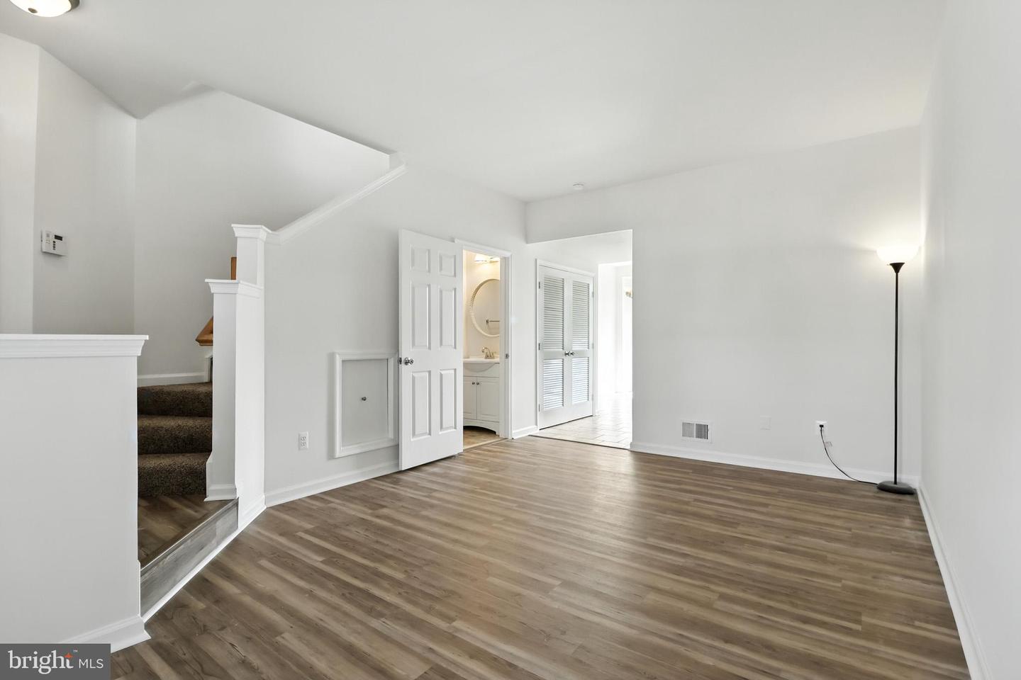 20943 COLECROFT SQ, ASHBURN, Virginia 20147, 3 Bedrooms Bedrooms, ,2 BathroomsBathrooms,Residential,For sale,20943 COLECROFT SQ,VALO2103014 MLS # VALO2103014