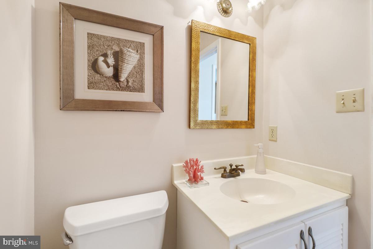2757 UNICORN LN NW, WASHINGTON, District Of Columbia 20015, 3 Bedrooms Bedrooms, ,2 BathroomsBathrooms,Residential,For sale,2757 UNICORN LN NW,DCDC2211918 MLS # DCDC2211918