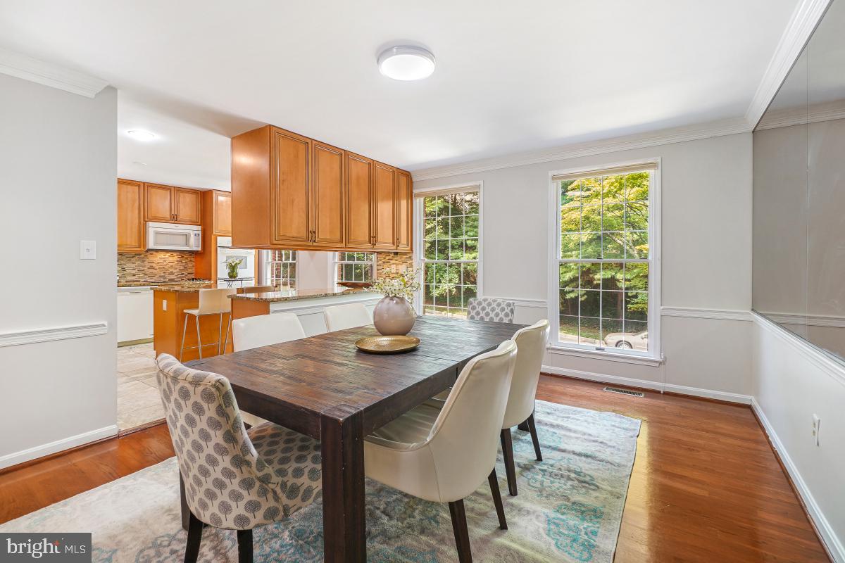 2757 UNICORN LN NW, WASHINGTON, District Of Columbia 20015, 3 Bedrooms Bedrooms, ,2 BathroomsBathrooms,Residential,For sale,2757 UNICORN LN NW,DCDC2211918 MLS # DCDC2211918