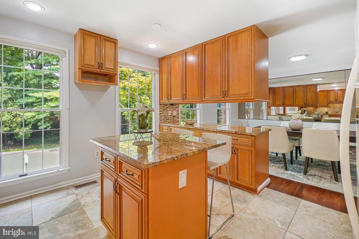 2757 UNICORN LN NW, WASHINGTON, District Of Columbia 20015, 3 Bedrooms Bedrooms, ,2 BathroomsBathrooms,Residential,For sale,2757 UNICORN LN NW,DCDC2211918 MLS # DCDC2211918