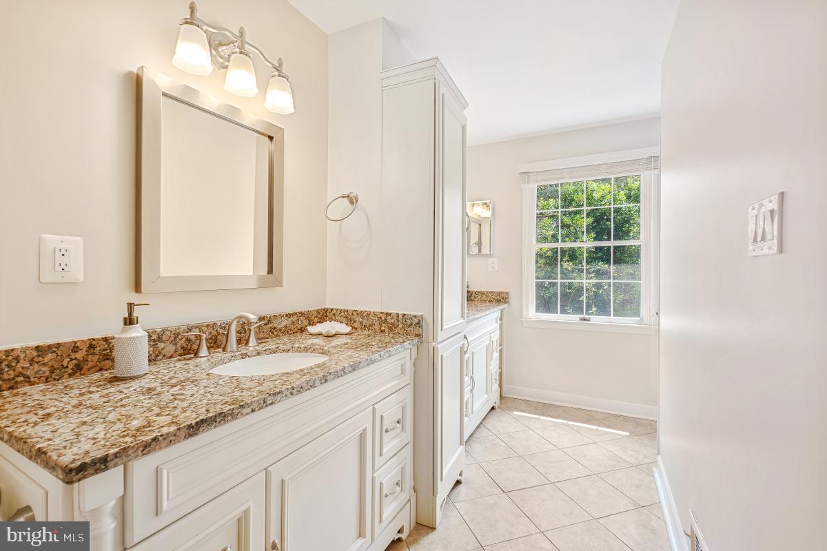 2757 UNICORN LN NW, WASHINGTON, District Of Columbia 20015, 3 Bedrooms Bedrooms, ,2 BathroomsBathrooms,Residential,For sale,2757 UNICORN LN NW,DCDC2211918 MLS # DCDC2211918