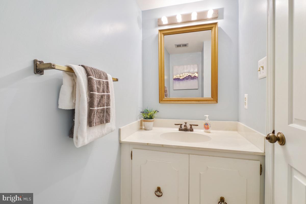 2757 UNICORN LN NW, WASHINGTON, District Of Columbia 20015, 3 Bedrooms Bedrooms, ,2 BathroomsBathrooms,Residential,For sale,2757 UNICORN LN NW,DCDC2211918 MLS # DCDC2211918