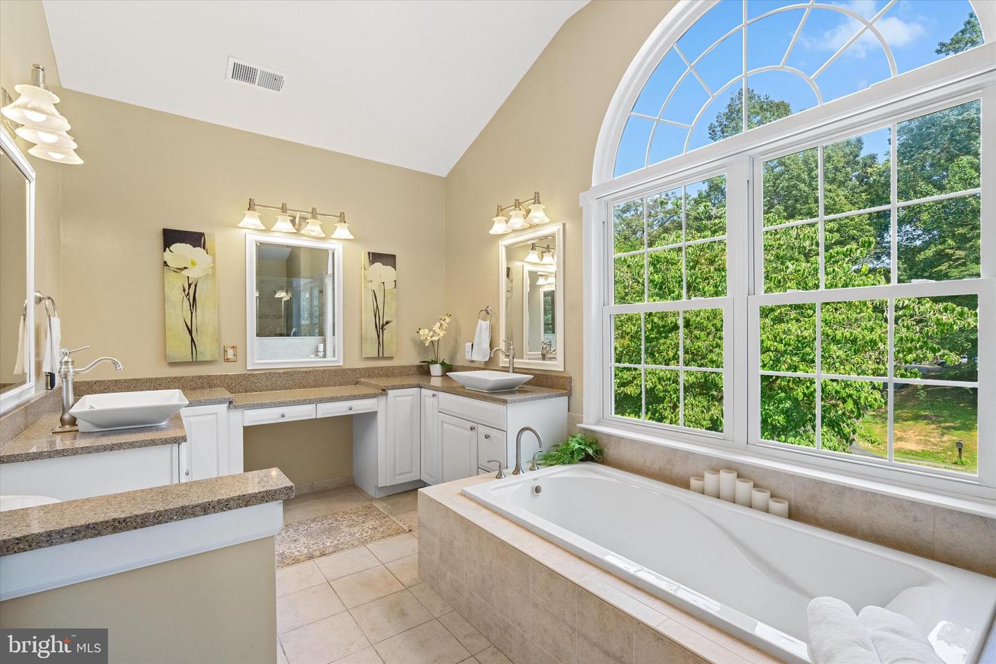 8190 HILLCREST DR, MANASSAS, Virginia 20111, 5 Bedrooms Bedrooms, ,4 BathroomsBathrooms,Residential,For sale,8190 HILLCREST DR,VAPW2099936 MLS # VAPW2099936