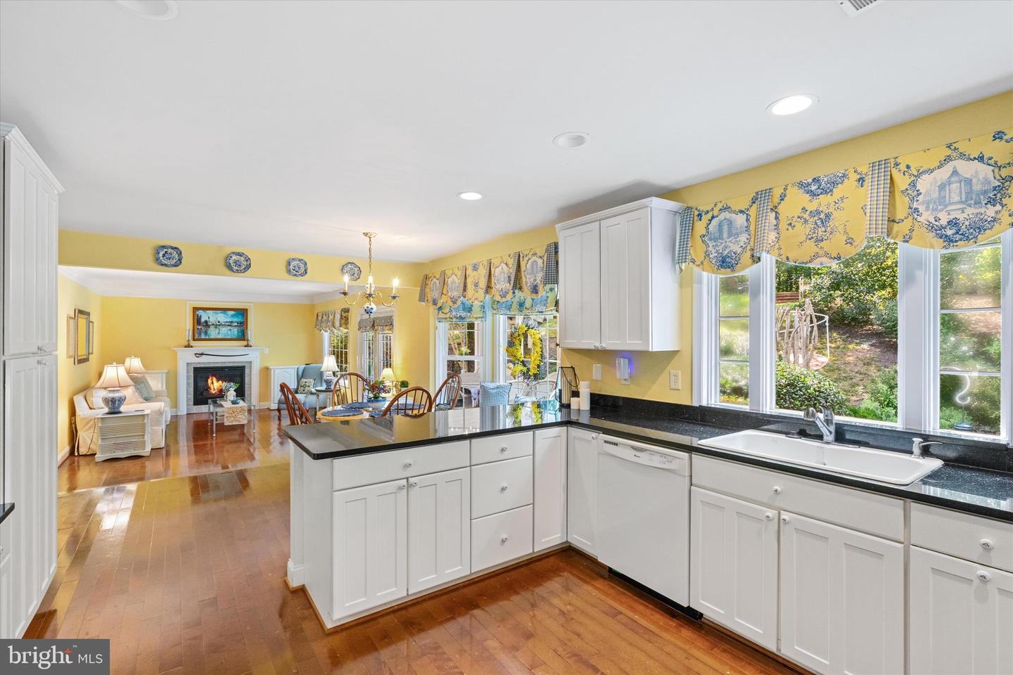 8190 HILLCREST DR, MANASSAS, Virginia 20111, 5 Bedrooms Bedrooms, ,4 BathroomsBathrooms,Residential,For sale,8190 HILLCREST DR,VAPW2099936 MLS # VAPW2099936