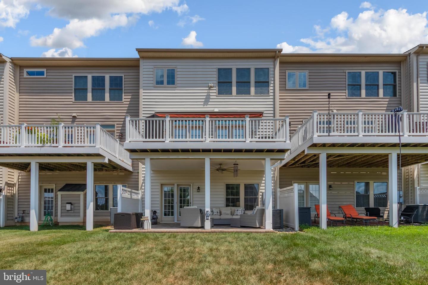 26065 HUNTWICK GLEN SQ, ALDIE, Virginia 20105, 3 Bedrooms Bedrooms, ,3 BathroomsBathrooms,Residential,For sale,26065 HUNTWICK GLEN SQ,VALO2103230 MLS # VALO2103230