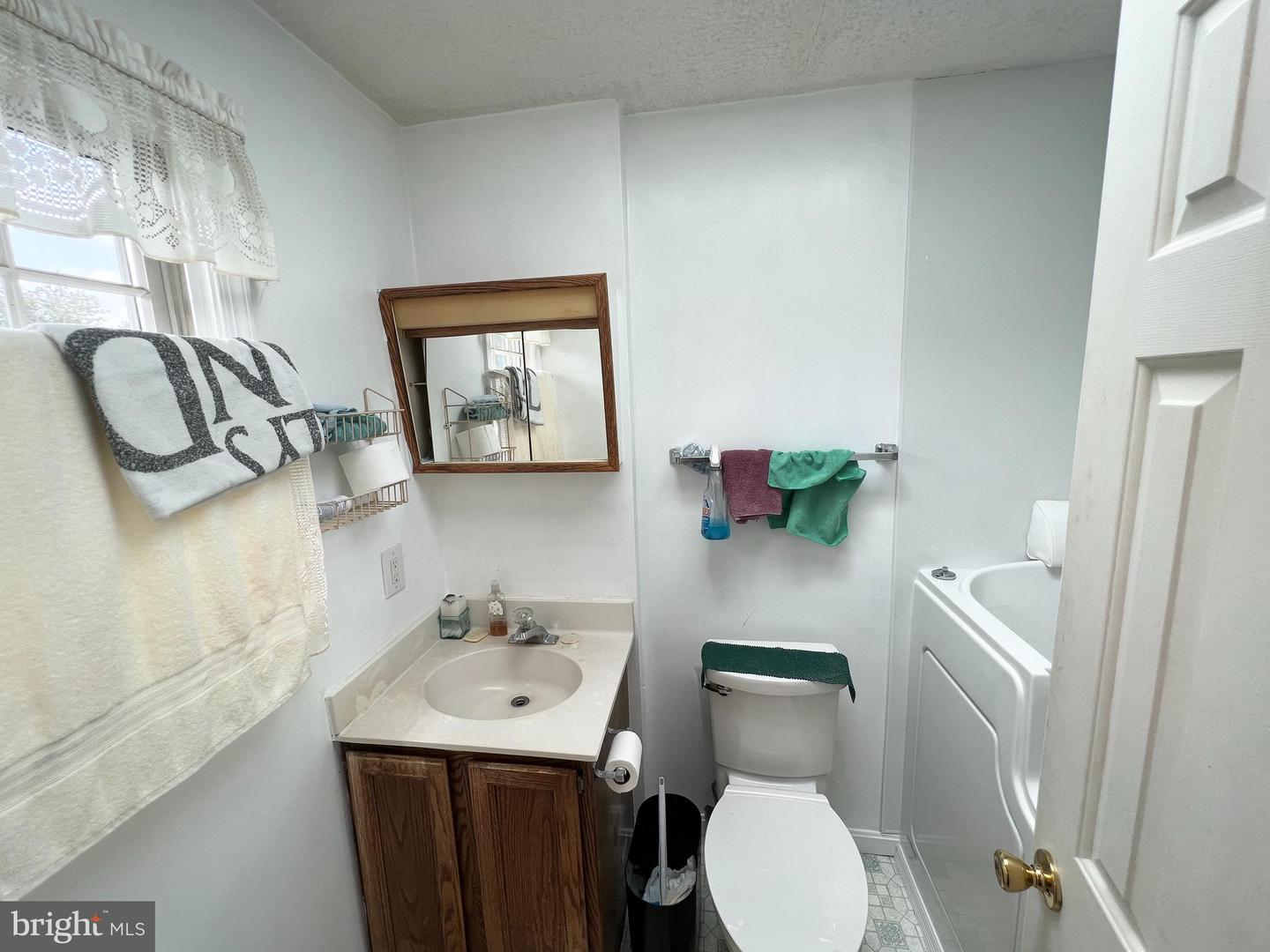 20 STEEPLECHASE RD, FREDERICKSBURG, Virginia 22405, 4 Bedrooms Bedrooms, ,2 BathroomsBathrooms,Residential,For sale,20 STEEPLECHASE RD,VAST2041218 MLS # VAST2041218
