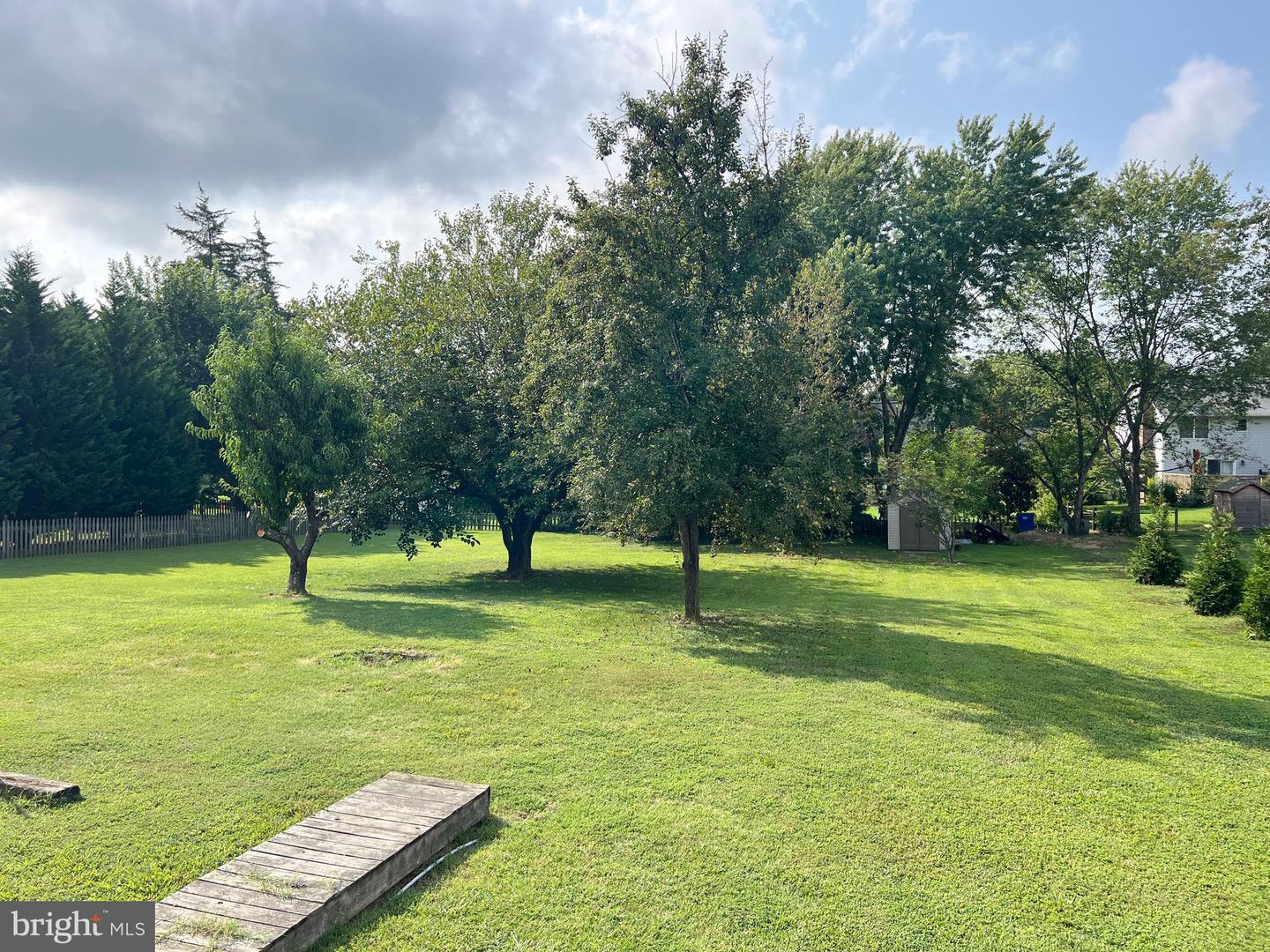 20 STEEPLECHASE RD, FREDERICKSBURG, Virginia 22405, 4 Bedrooms Bedrooms, ,2 BathroomsBathrooms,Residential,For sale,20 STEEPLECHASE RD,VAST2041218 MLS # VAST2041218