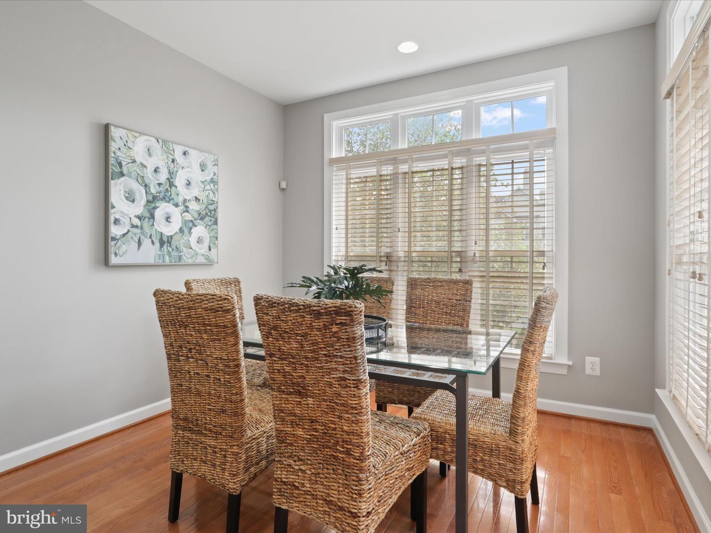 11465 GALLIEC ST #34, FAIRFAX, Virginia 22030, 4 Bedrooms Bedrooms, 12 Rooms Rooms,3 BathroomsBathrooms,Residential,For sale,11465 GALLIEC ST #34,VAFX2258300 MLS # VAFX2258300
