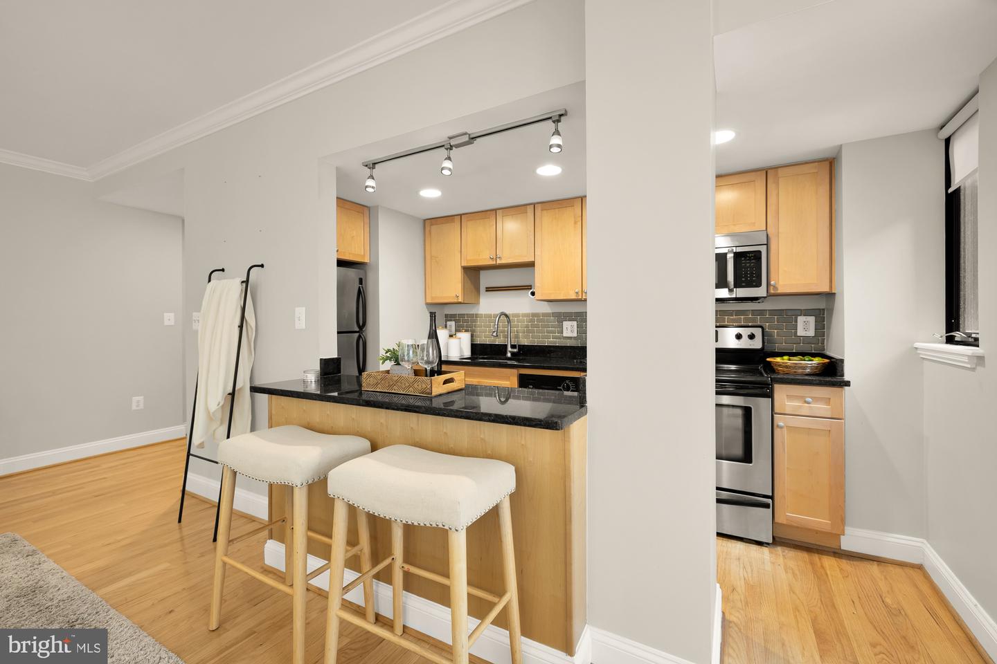1701 16TH ST NW #734, WASHINGTON, District Of Columbia 20009, 2 Bedrooms Bedrooms, 5 Rooms Rooms,1 BathroomBathrooms,Residential,For sale,1701 16TH ST NW #734,DCDC2212746 MLS # DCDC2212746