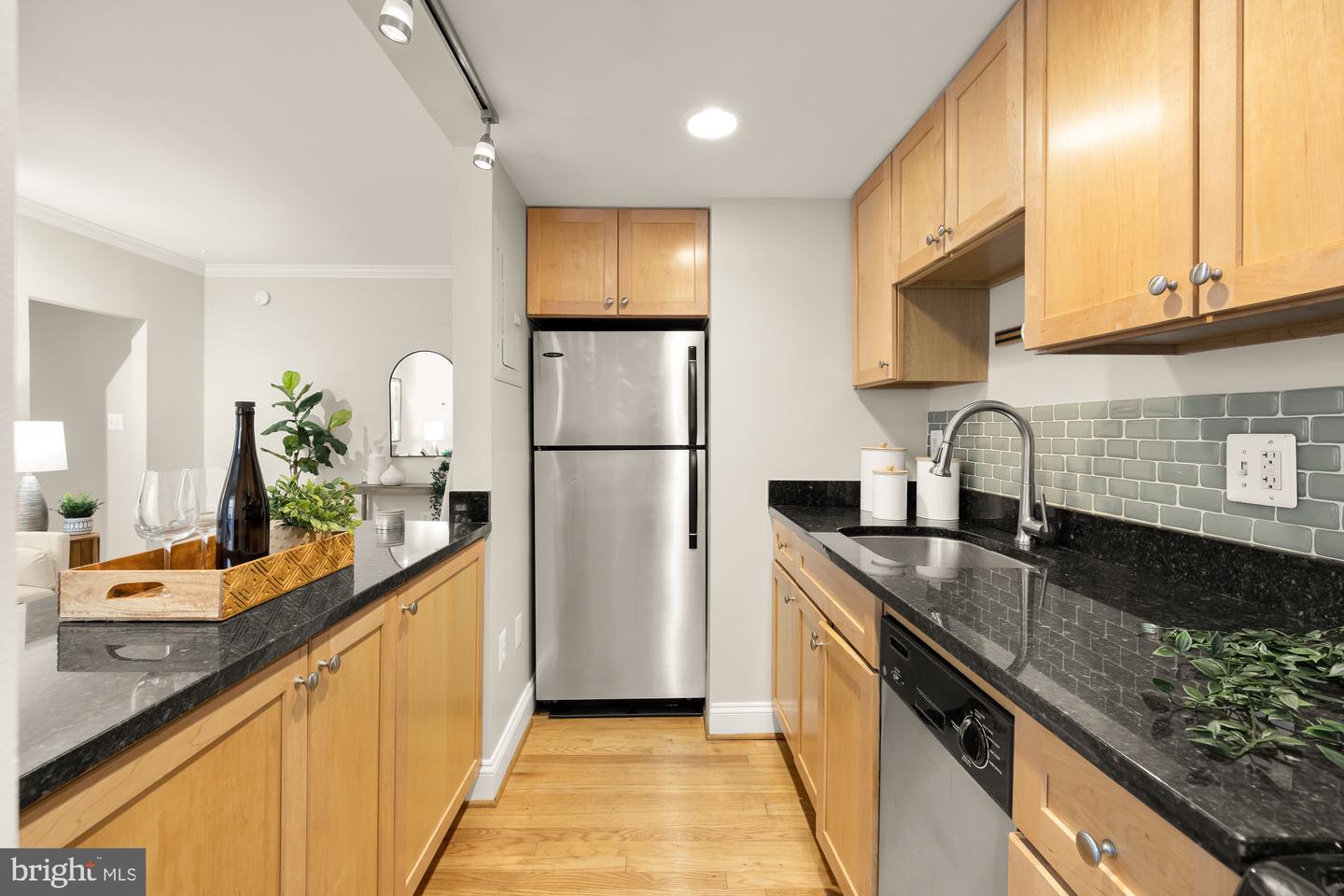 1701 16TH ST NW #734, WASHINGTON, District Of Columbia 20009, 2 Bedrooms Bedrooms, 5 Rooms Rooms,1 BathroomBathrooms,Residential,For sale,1701 16TH ST NW #734,DCDC2212746 MLS # DCDC2212746