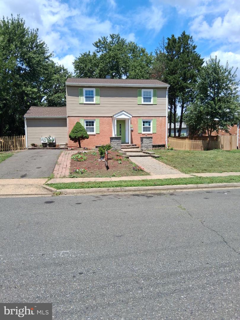 8004 CLIFTON ST, MANASSAS, Virginia 20109, 7 Bedrooms Bedrooms, ,3 BathroomsBathrooms,Residential,For sale,8004 CLIFTON ST,VAPW2100384 MLS # VAPW2100384