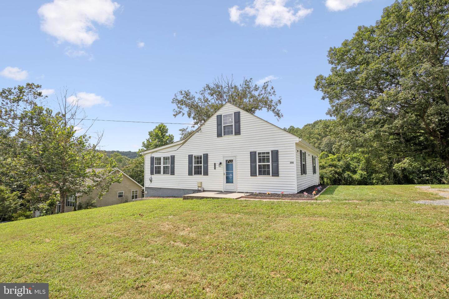 131 KELLEY, FREDERICKSBURG, Virginia 22405, 3 Bedrooms Bedrooms, 8 Rooms Rooms,1 BathroomBathrooms,Residential,For sale,131 KELLEY,VAST2041308 MLS # VAST2041308